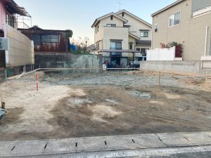I2023.11.26　　基礎工事　　遣り方　建物の位置や大きさの基準を敷地に写す